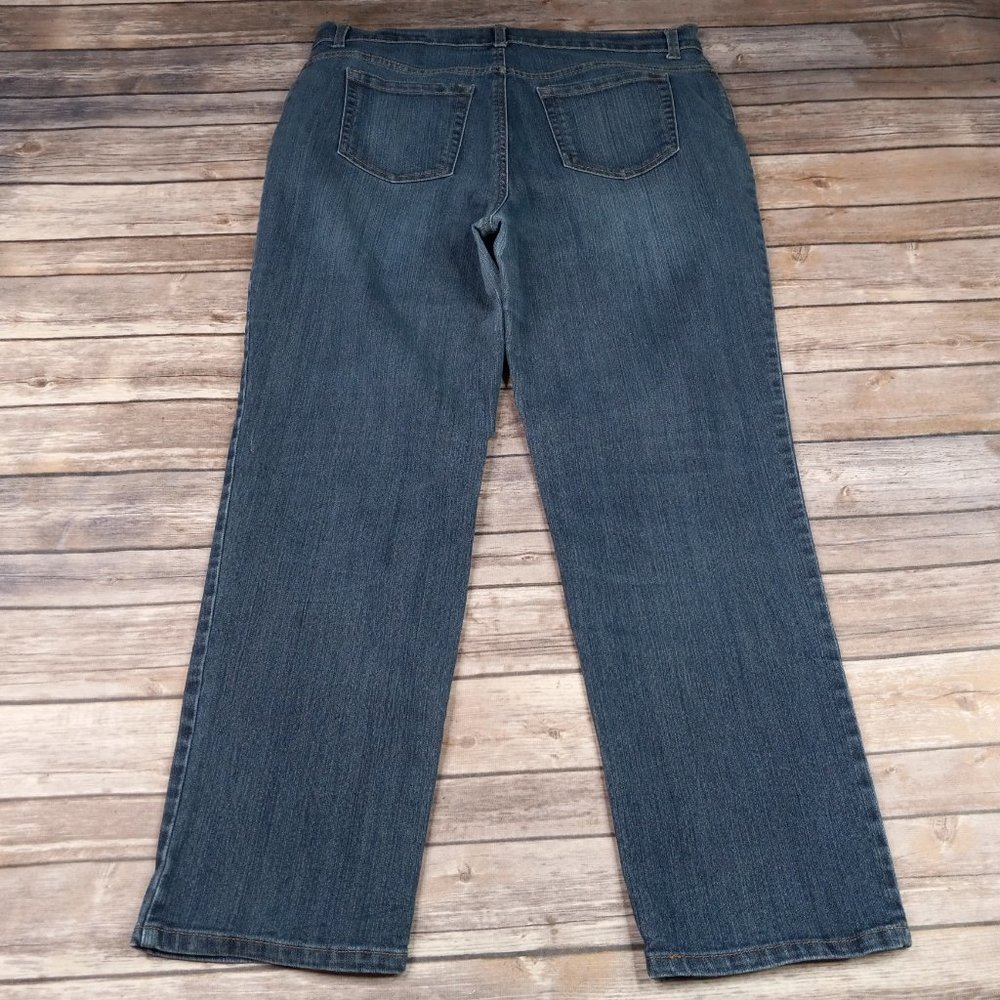 Gloria Vanderbilt 16P Amanda Jeans Tapered Leg Lightly Distressed - Picture 6 of 6